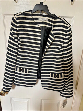 Kasper Striped Blazer in Black & White Size 12 Like New